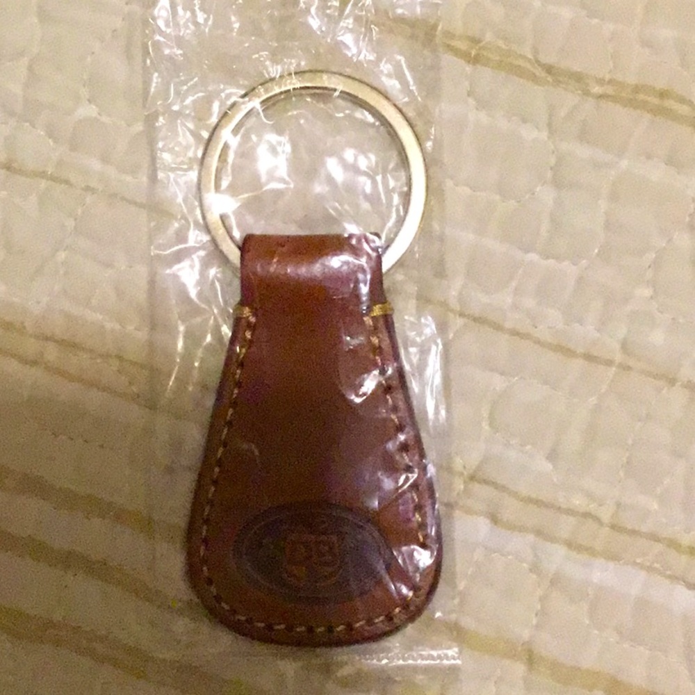 NWOT! Dooney & Bourke genuine Leather Key Ring